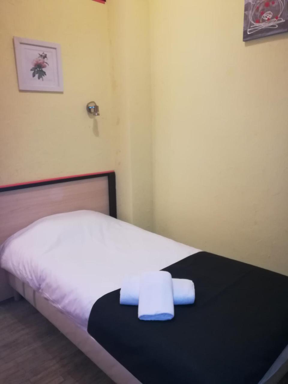 Hotel Renova Нант Экстерьер фото