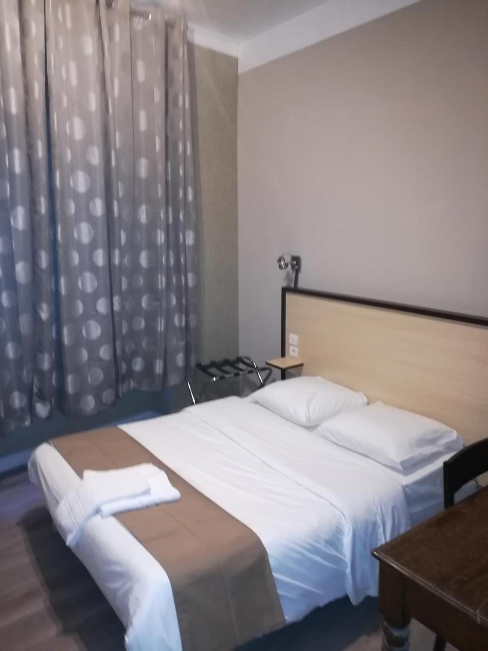 Hotel Renova Нант Экстерьер фото